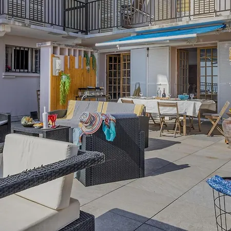 Casa Eden Roc * Brando